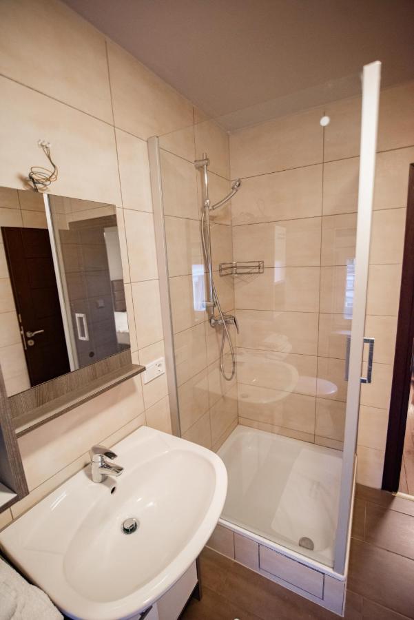 קלסטרבאך Main Appartments Frankfurt Airport מראה חיצוני תמונה